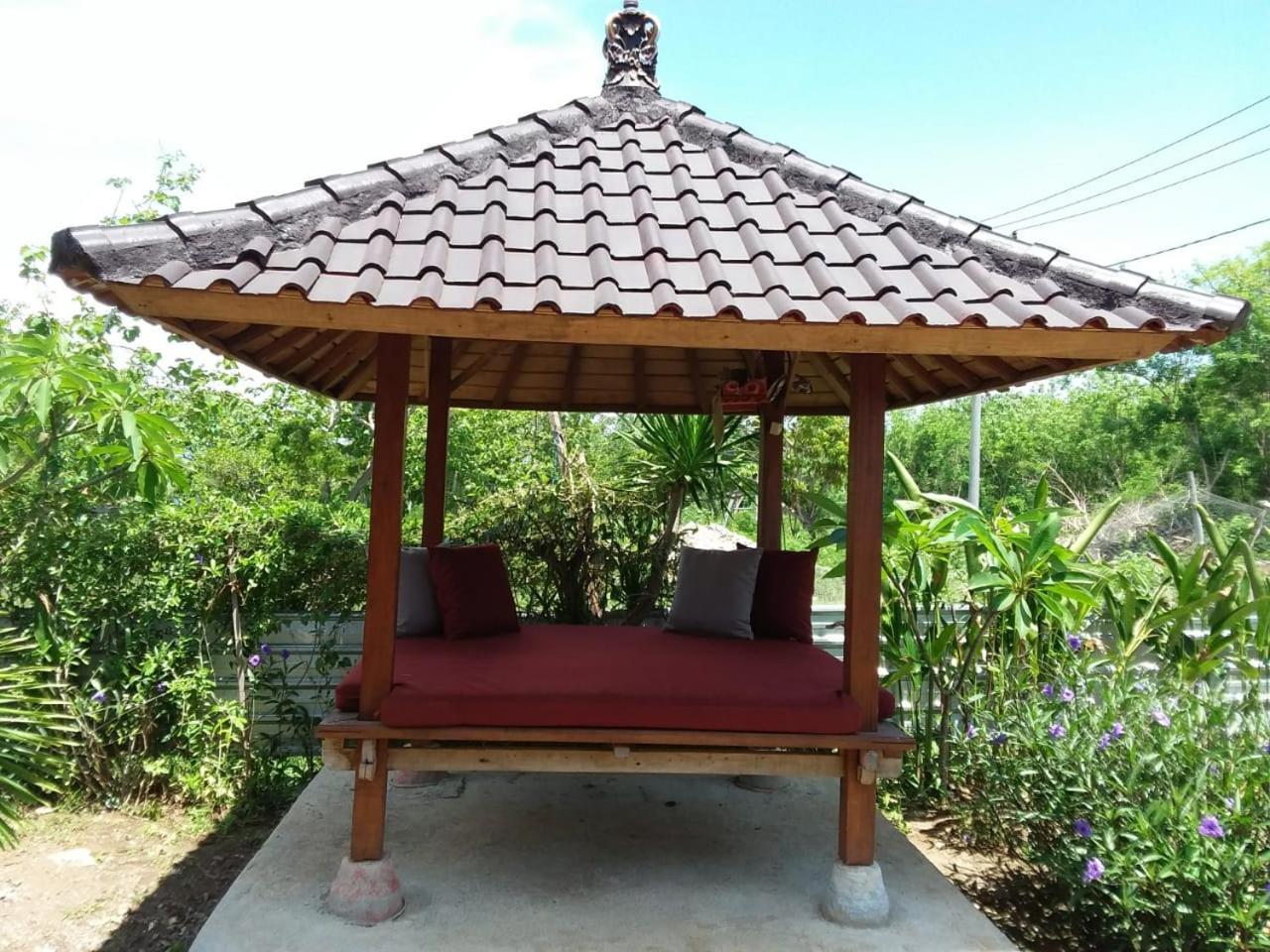 Uma Hostel Lembongan Екстер'єр фото