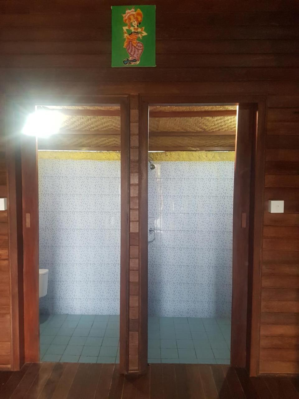 Uma Hostel Lembongan Екстер'єр фото