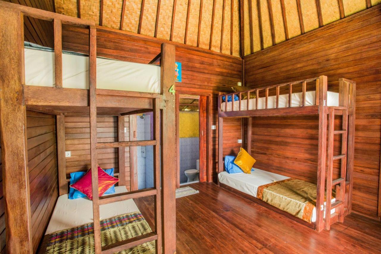 Uma Hostel Lembongan Екстер'єр фото