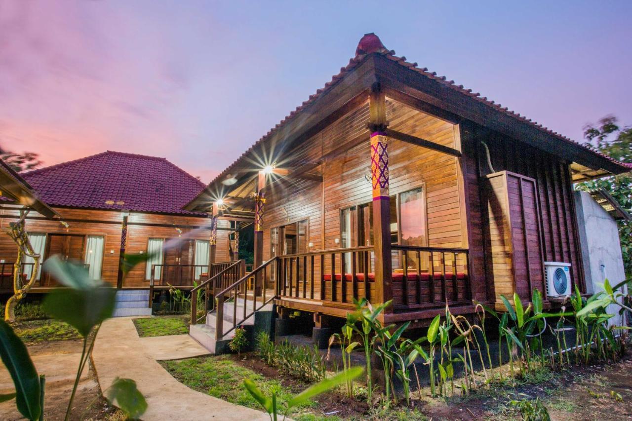 Uma Hostel Lembongan Екстер'єр фото