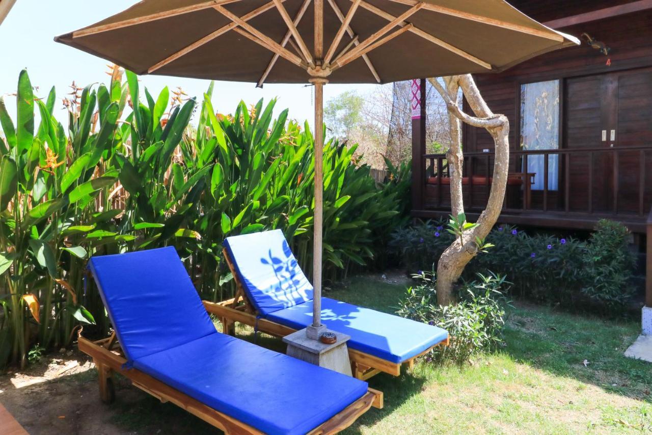 Uma Hostel Lembongan Екстер'єр фото